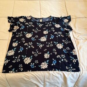 Jones New York Top. Size 3x. Blue with pink and blue flowers